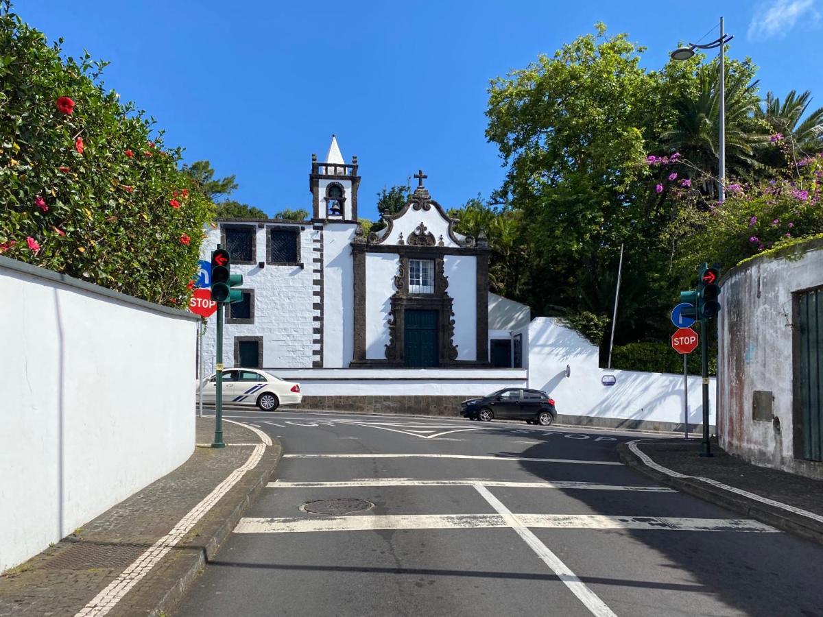 Central House Al Πόντα Ντελγκάντα Εξωτερικό φωτογραφία