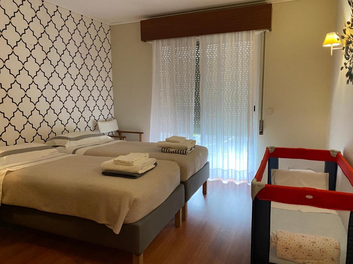 Central House Al Πόντα Ντελγκάντα Εξωτερικό φωτογραφία
